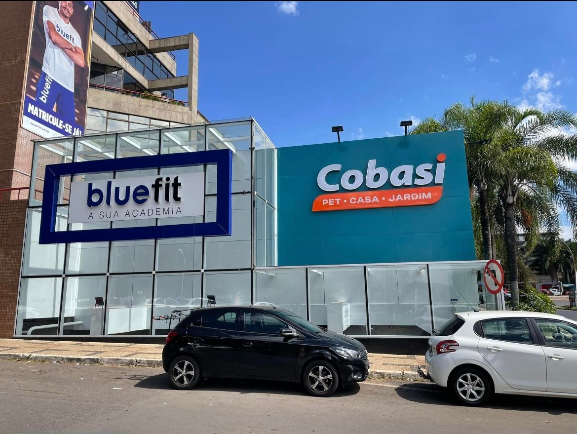 Cobasi_Asa_Norte_Fachada_2.jpg