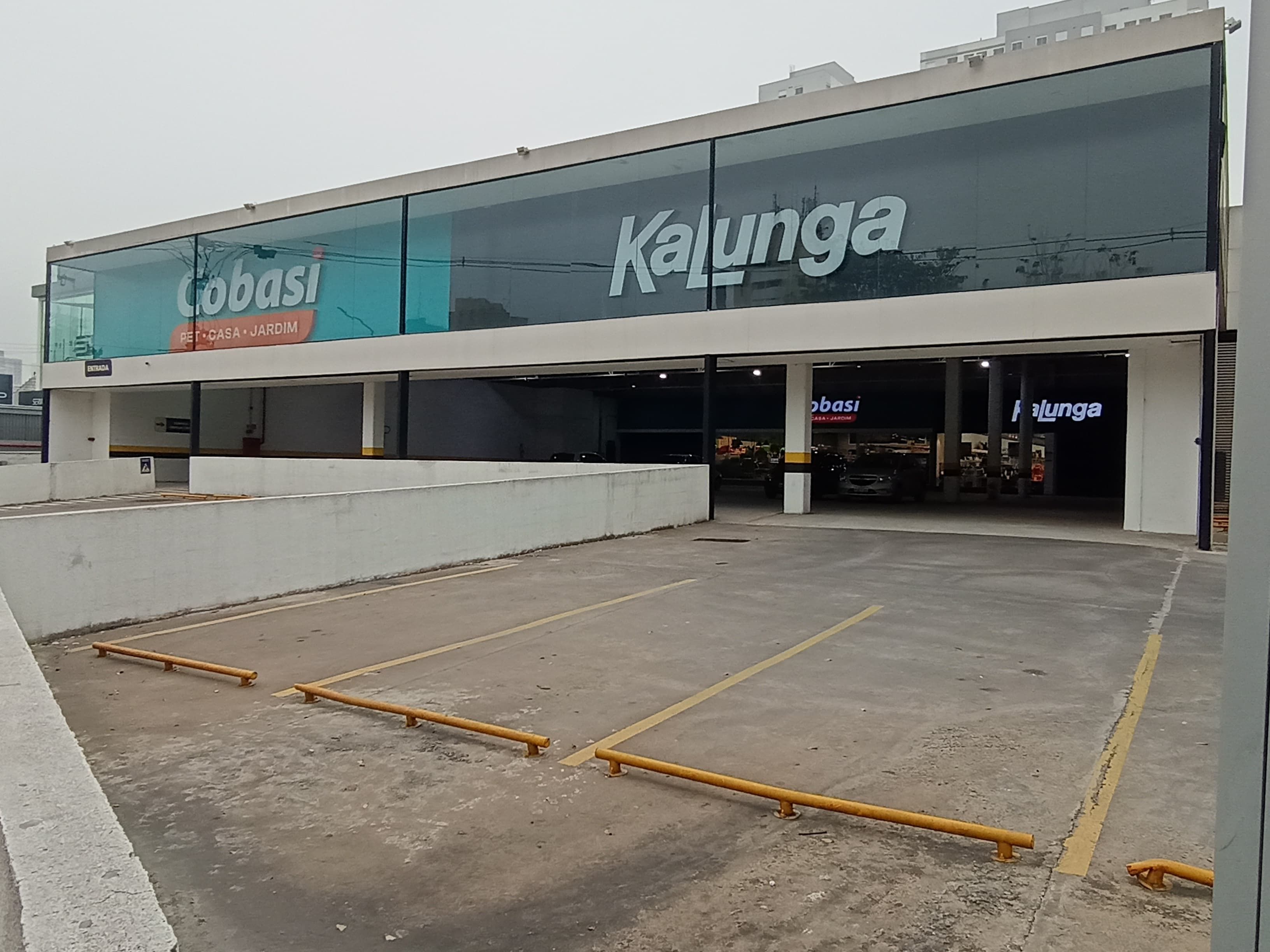 Ermano_Marchetti_estacionamento.jpeg