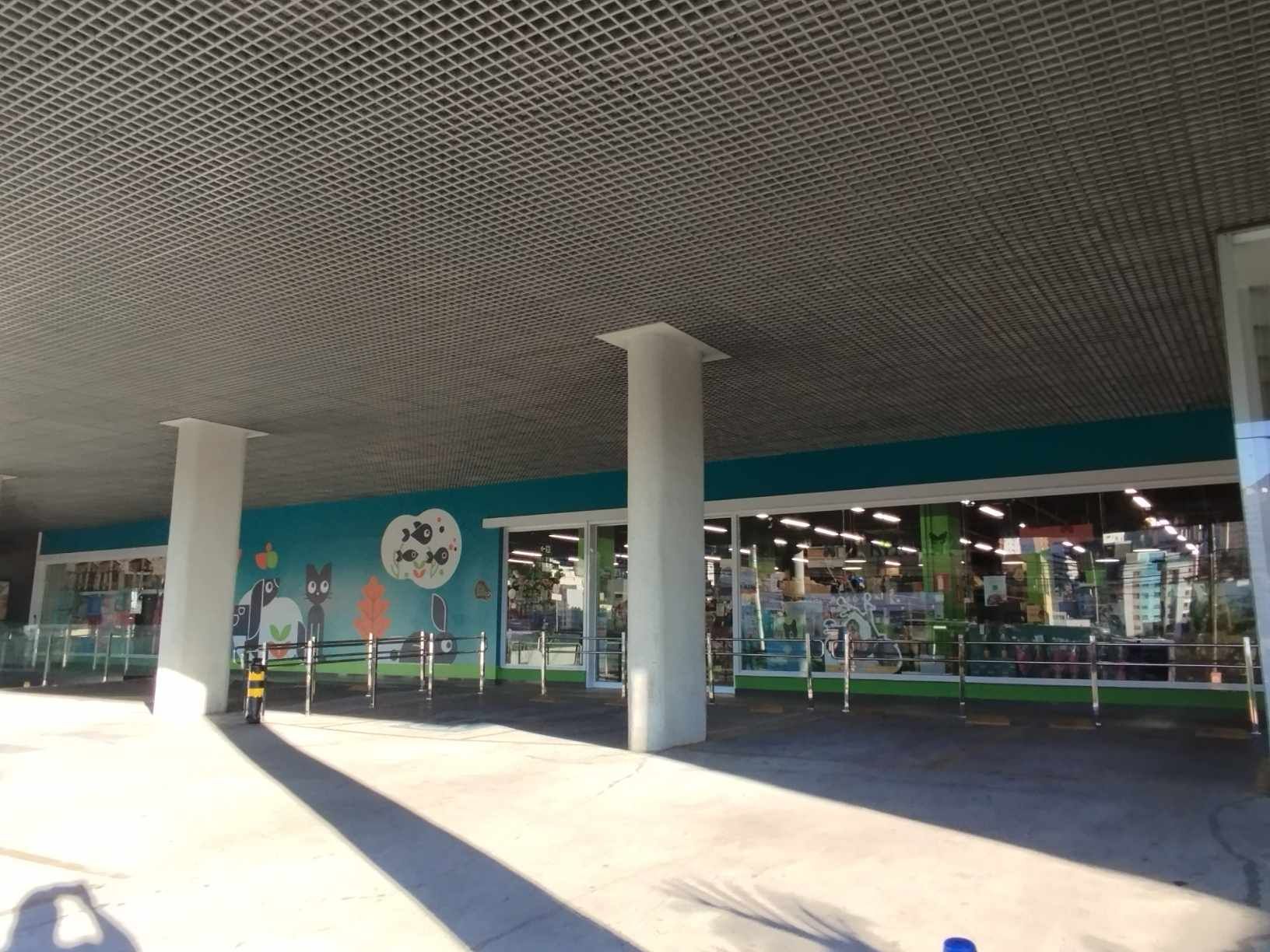 Nossa_Senhora_do_Carmo_estacionamento.jpg