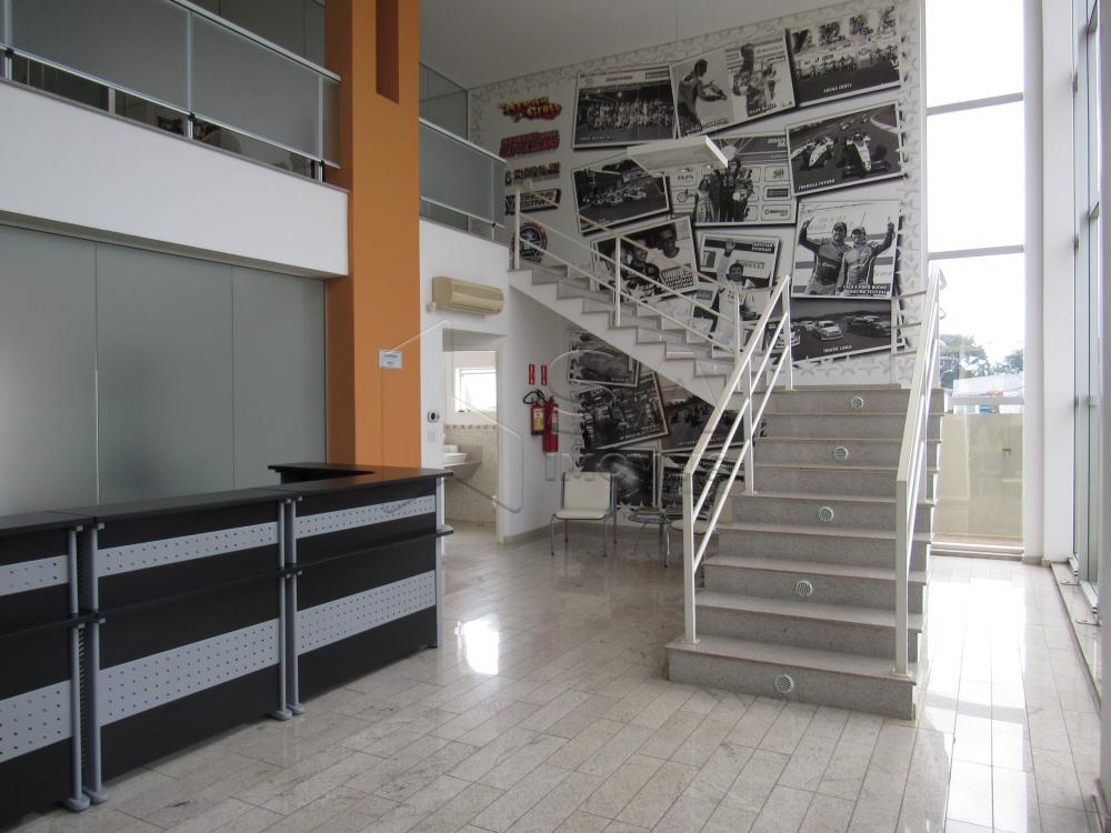 Alugar Comercial / Ponto Comercial em Botucatu R$ 22.000,00 - Foto 3
