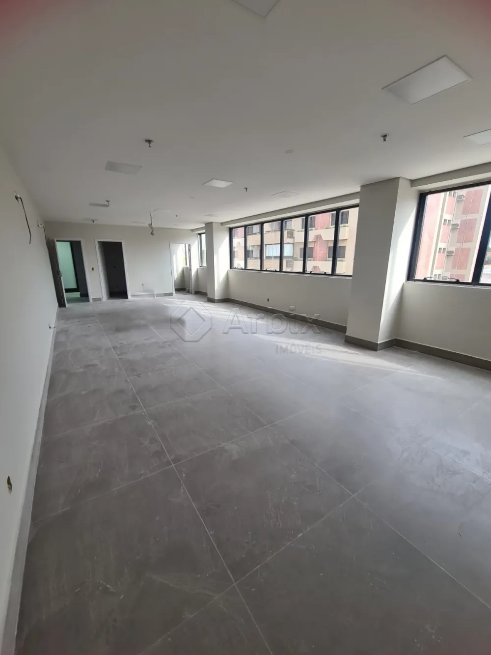 Alugar Comercial / Sala Comercial em Condom&iacute;nio em Americana R$ 5.500,00 - Foto 1