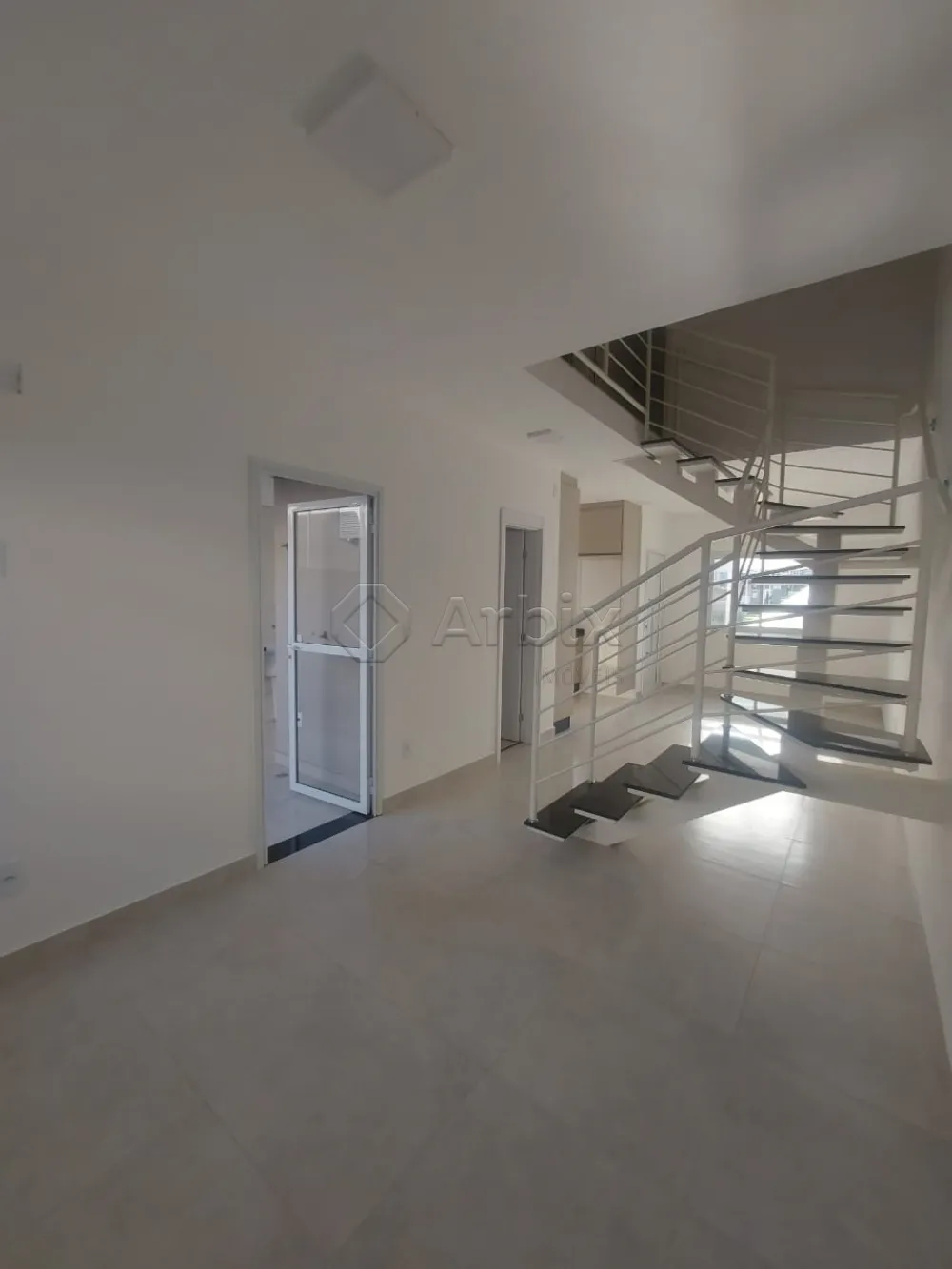 Alugar Casa / Condom&iacute;nio em Nova Odessa R$ 3.500,00 - Foto 2