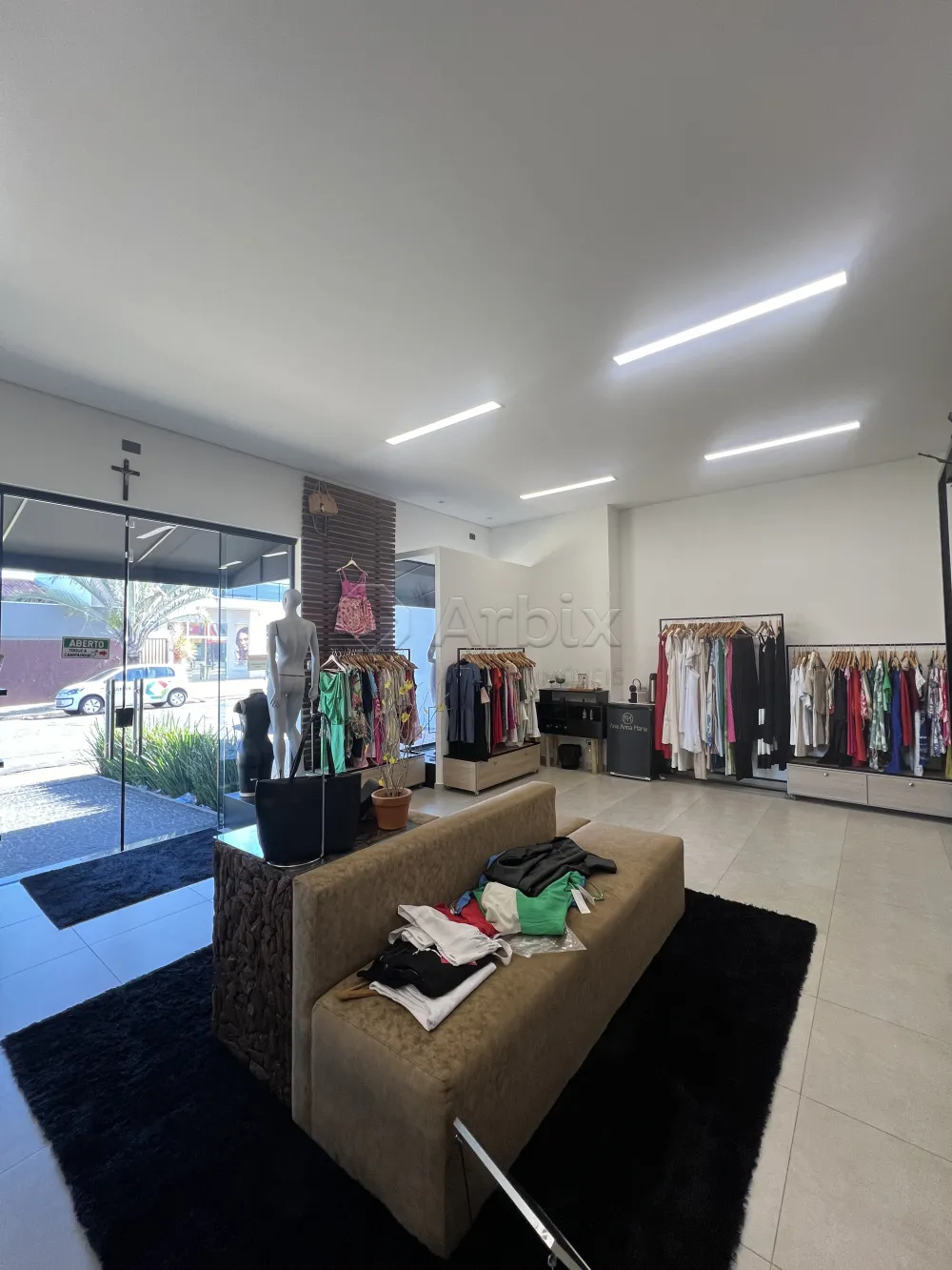 Alugar Comercial / Sal&atilde;o Comercial em Santa B&aacute;rbara D`Oeste R$ 4.500,00 - Foto 2