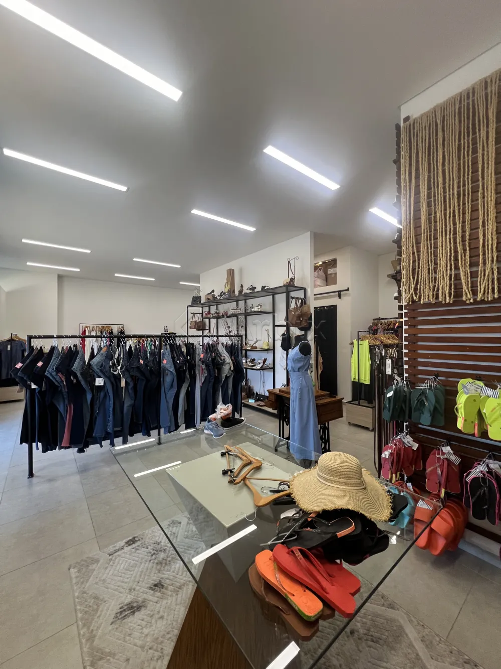 Alugar Comercial / Sal&atilde;o Comercial em Santa B&aacute;rbara D`Oeste R$ 4.500,00 - Foto 12