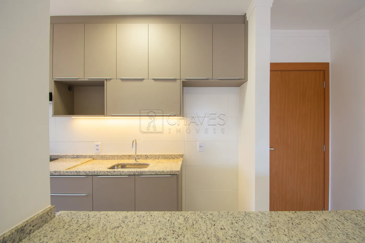 Alugar Apartamento / Padr&atilde;o em Ribeir&atilde;o Preto R$ 2.500,00 - Foto 6