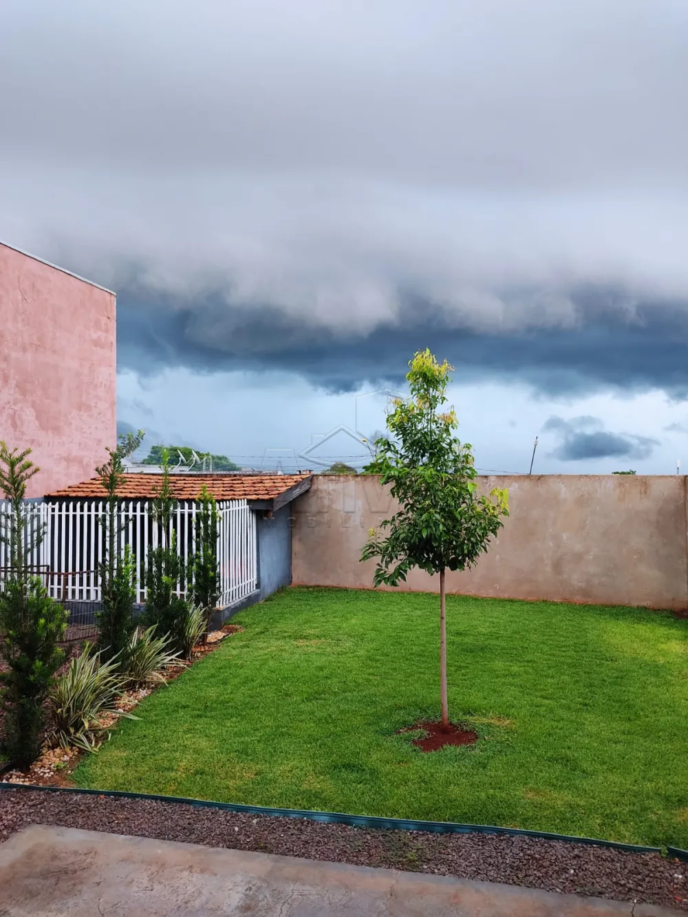 Comprar Casa / Padr&atilde;o em Toledo R$ 330.000,00 - Foto 2