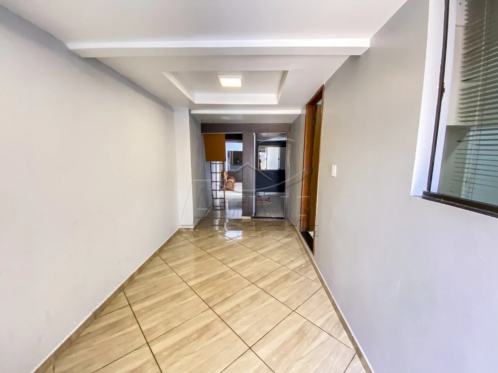 Alugar Casa / Padr&atilde;o em Toledo R$ 2.250,00 - Foto 4