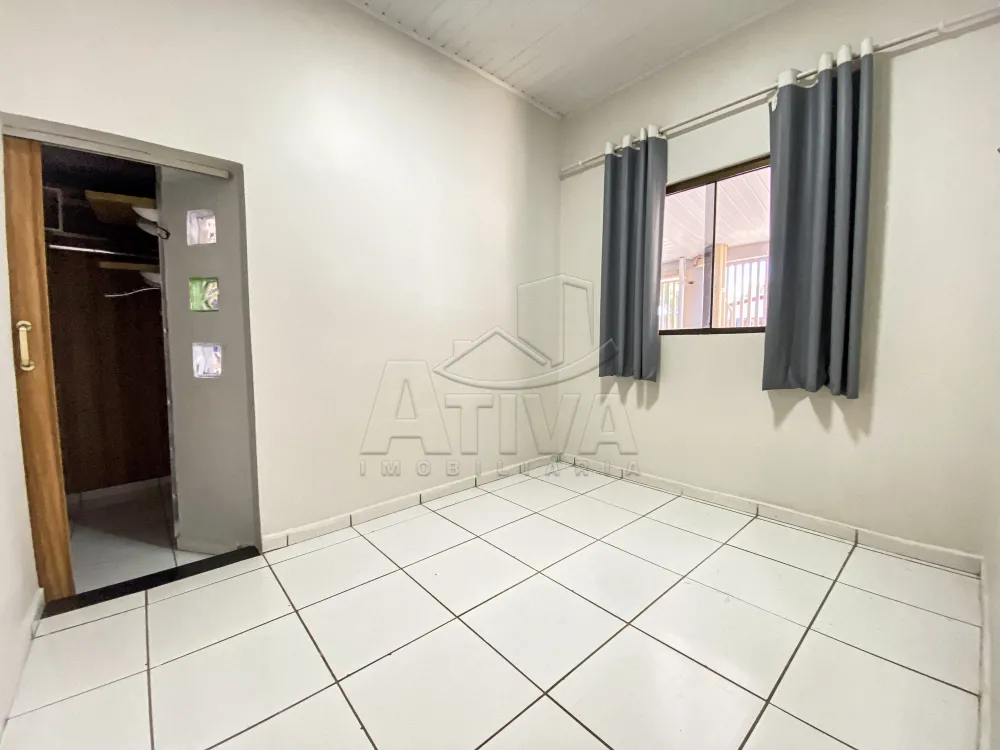 Alugar Casa / Padr&atilde;o em Toledo R$ 2.250,00 - Foto 13