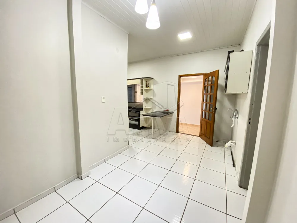 Alugar Casa / Padr&atilde;o em Toledo R$ 2.250,00 - Foto 19