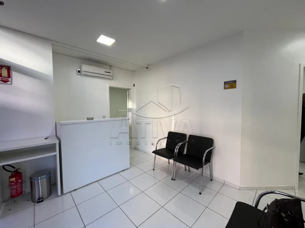 Alugar Comercial / Sala Comercial em Toledo R$ 7.500,00 - Foto 2