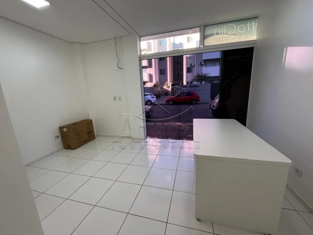 Alugar Comercial / Sala Comercial em Toledo R$ 7.500,00 - Foto 7