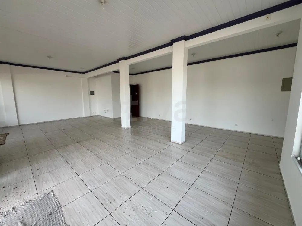 Alugar Comercial / Sala Comercial em Toledo R$ 1.700,00 - Foto 4