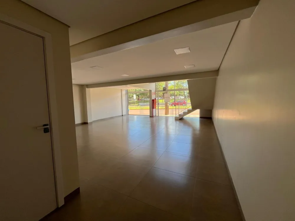 Alugar Comercial / Sala Comercial em Toledo R$ 3.100,00 - Foto 7