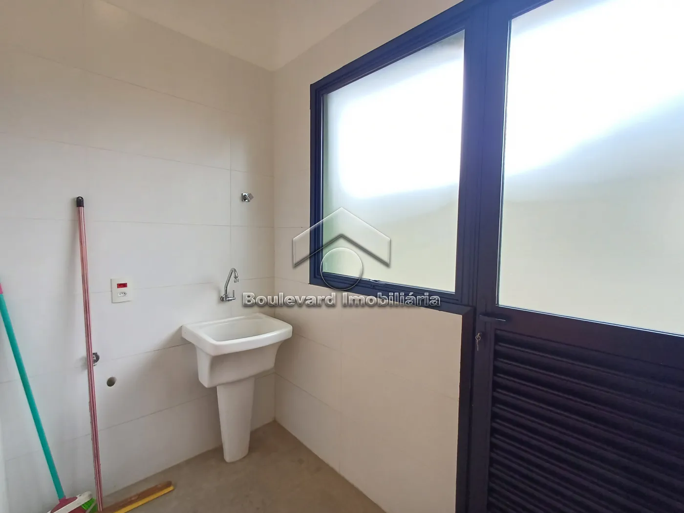 Alugar Casa / Condom&iacute;nio em Ribeir&atilde;o Preto R$ 8.500,00 - Foto 22