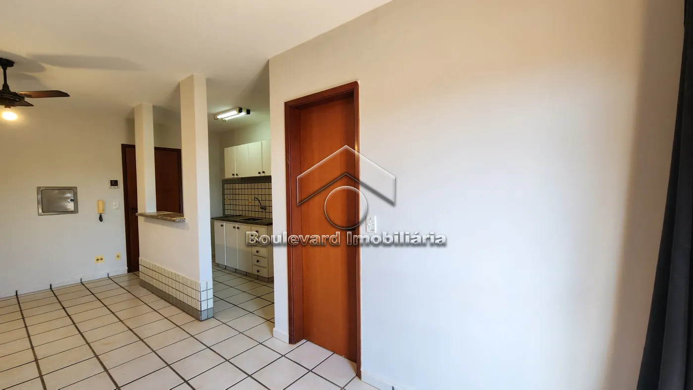Alugar Apartamento / Padr&atilde;o em Ribeir&atilde;o Preto R$ 1.100,00 - Foto 7