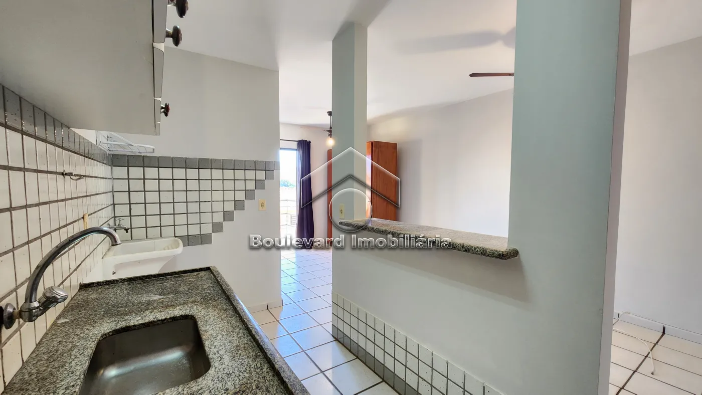 Alugar Apartamento / Padr&atilde;o em Ribeir&atilde;o Preto R$ 1.100,00 - Foto 14