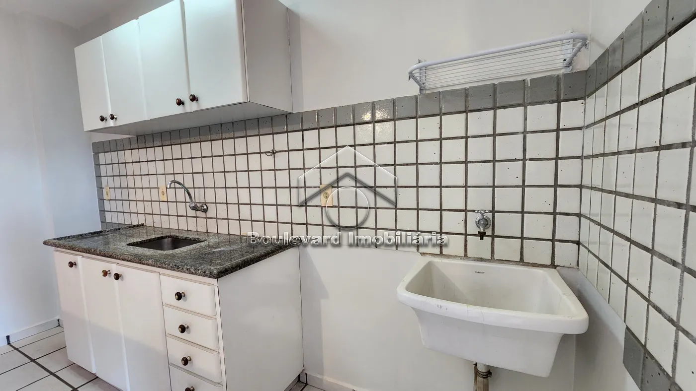 Alugar Apartamento / Padr&atilde;o em Ribeir&atilde;o Preto R$ 1.100,00 - Foto 18