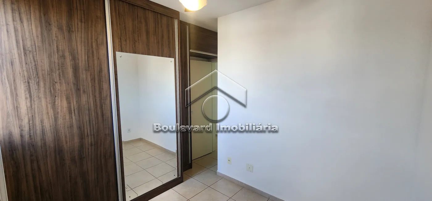 Alugar Apartamento / Padr&atilde;o em Ribeir&atilde;o Preto R$ 1.750,00 - Foto 12