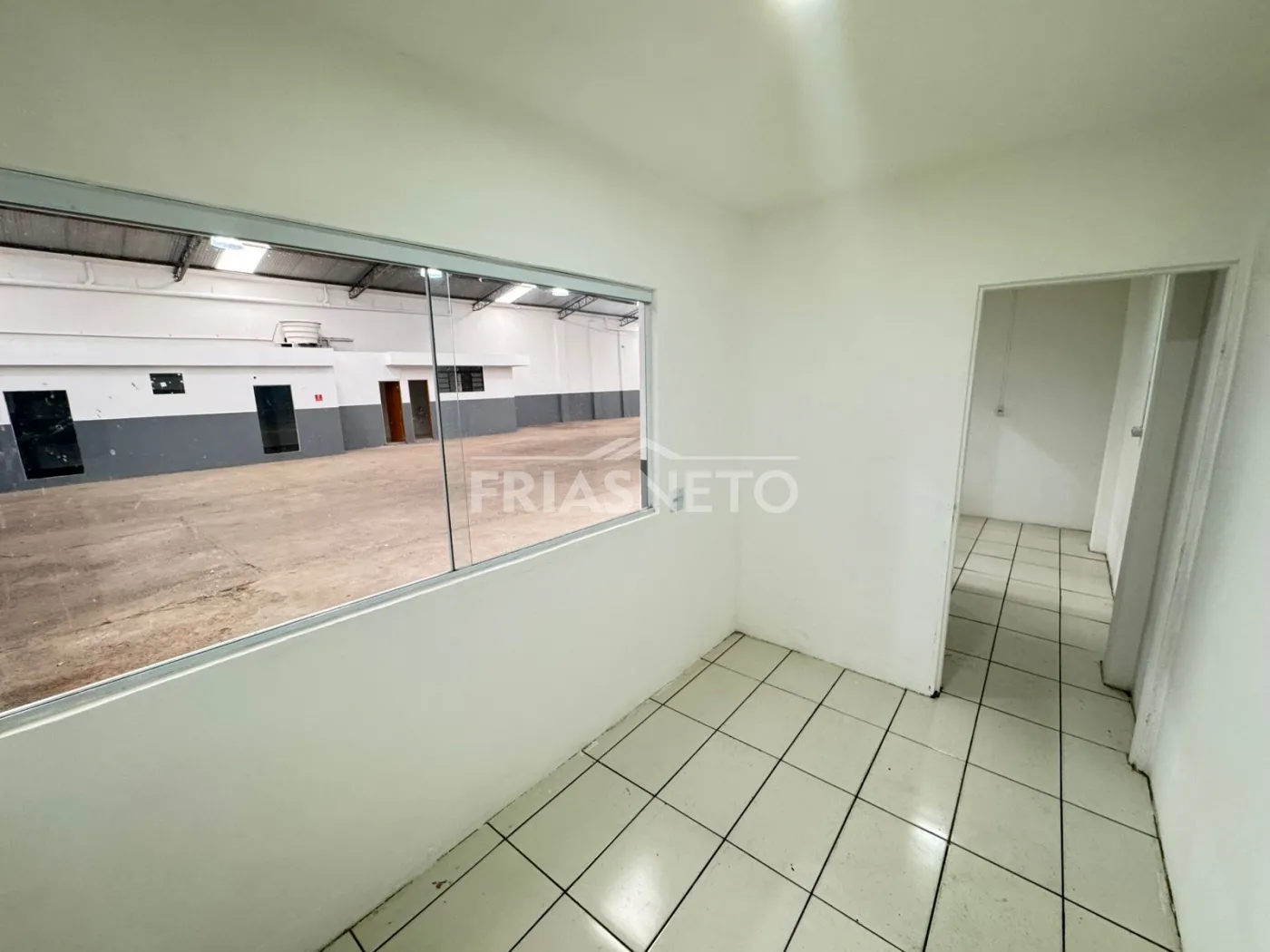 Alugar Comercial / Galp&atilde;o em Piracicaba R$ 15.500,00 - Foto 7
