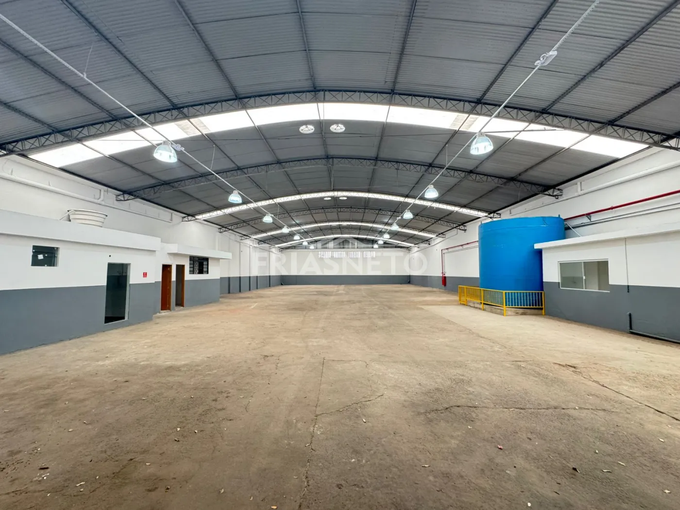 Alugar Comercial / Galp&atilde;o em Piracicaba R$ 15.500,00 - Foto 2