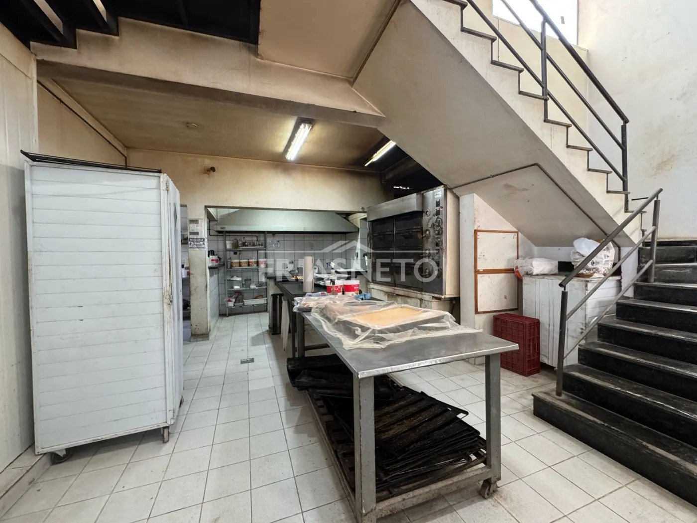 Alugar Comercial / Im&oacute;vel Comercial em Piracicaba R$ 28.000,00 - Foto 11