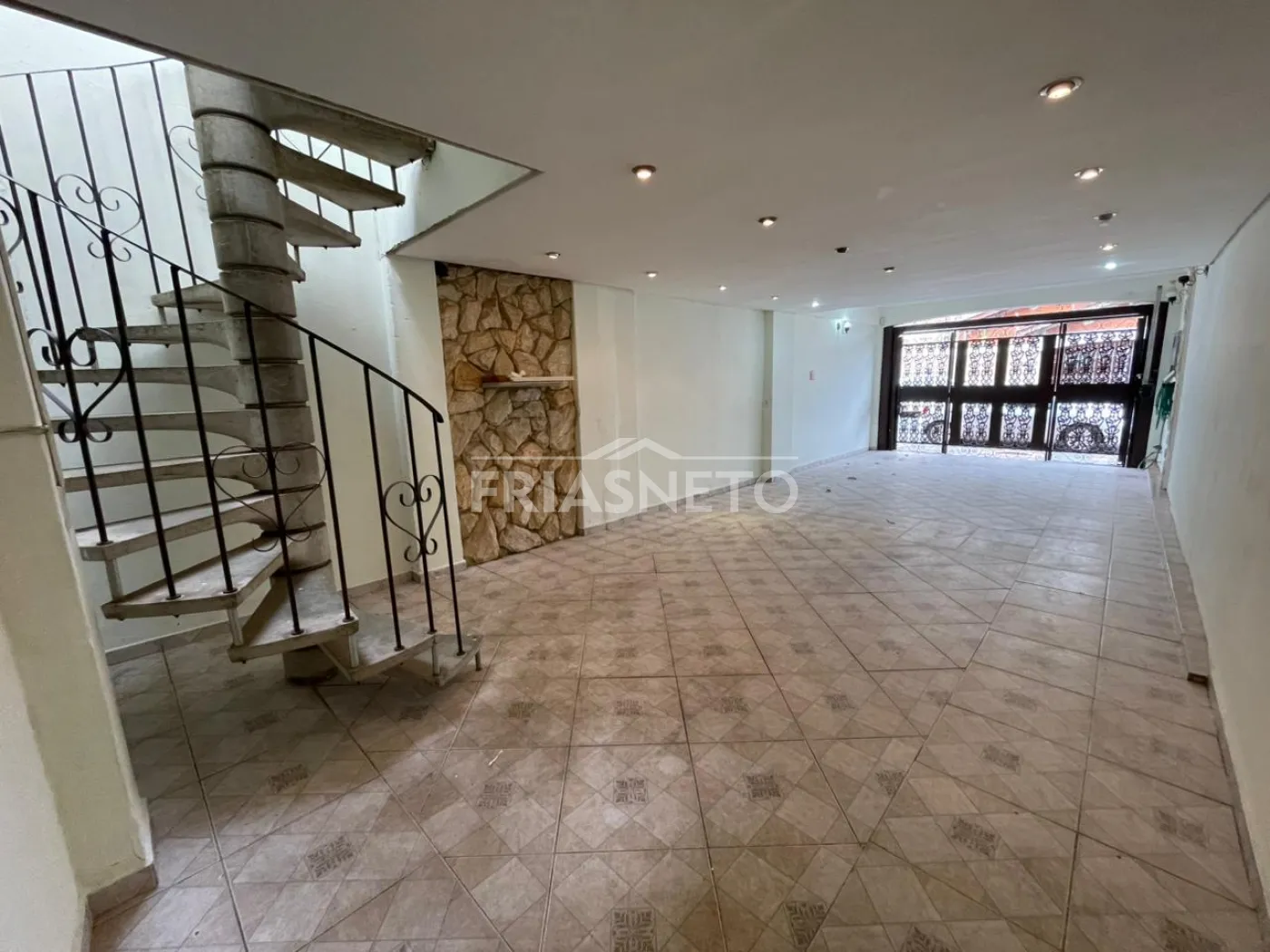 Alugar Residencial / Casa em Piracicaba R$ 3.100,00 - Foto 2