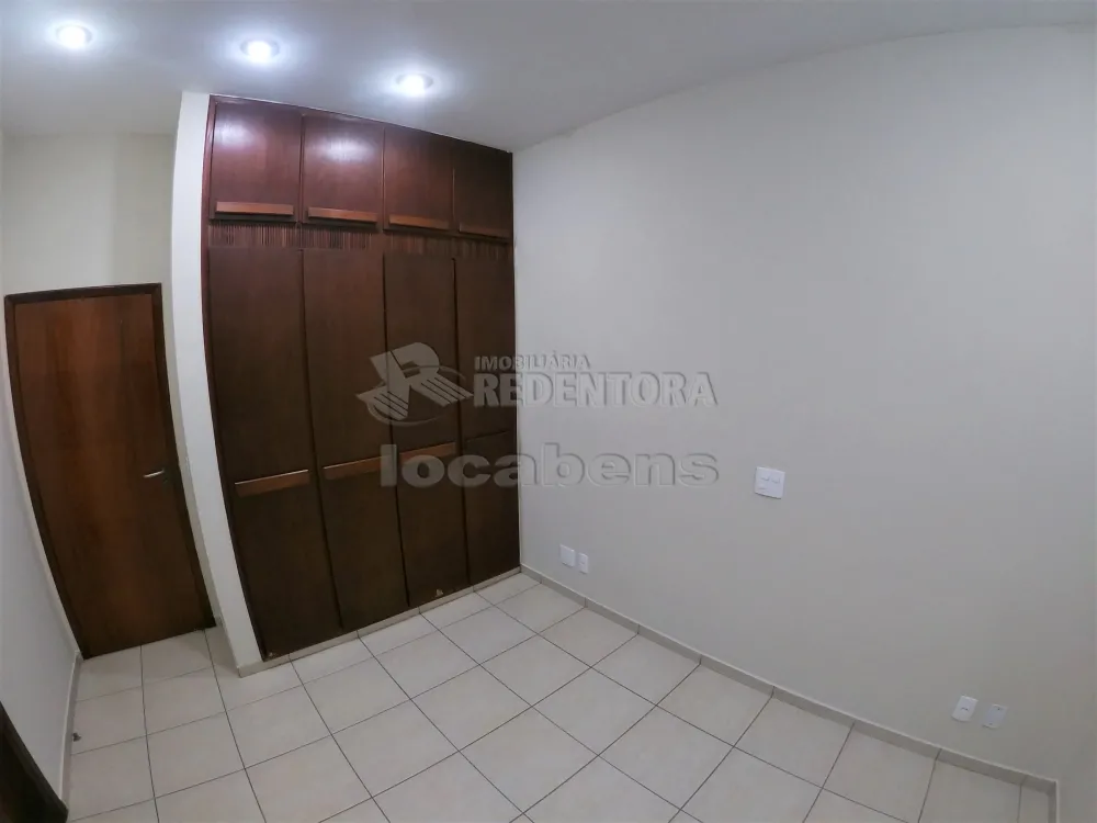 Alugar Casa / Sobrado em S&atilde;o Jos&eacute; do Rio Preto R$ 3.800,00 - Foto 17