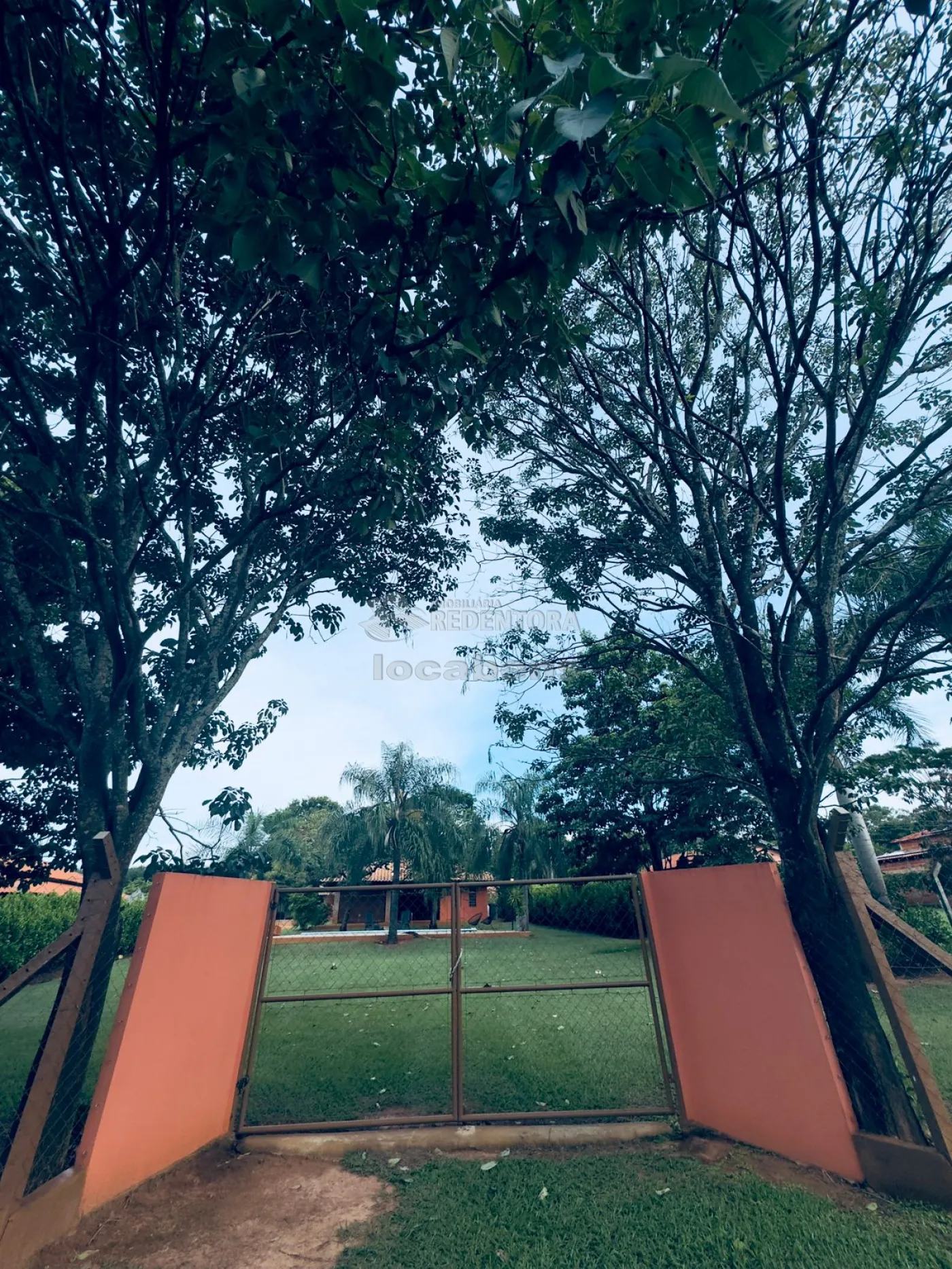 Chácara, 4 quartos, 4000 m² - Foto 1