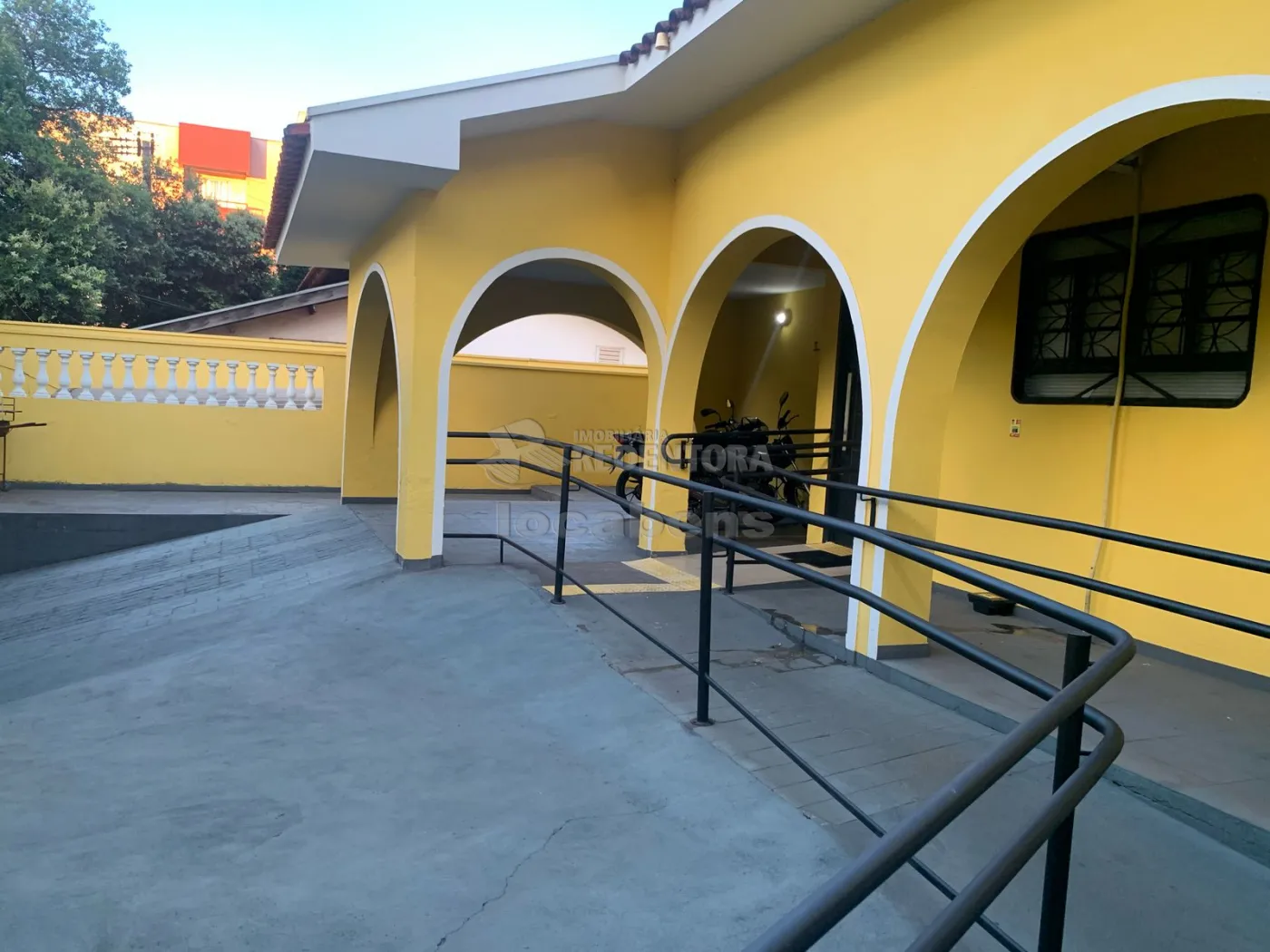 Loja-Salão, 247 m² - Foto 1