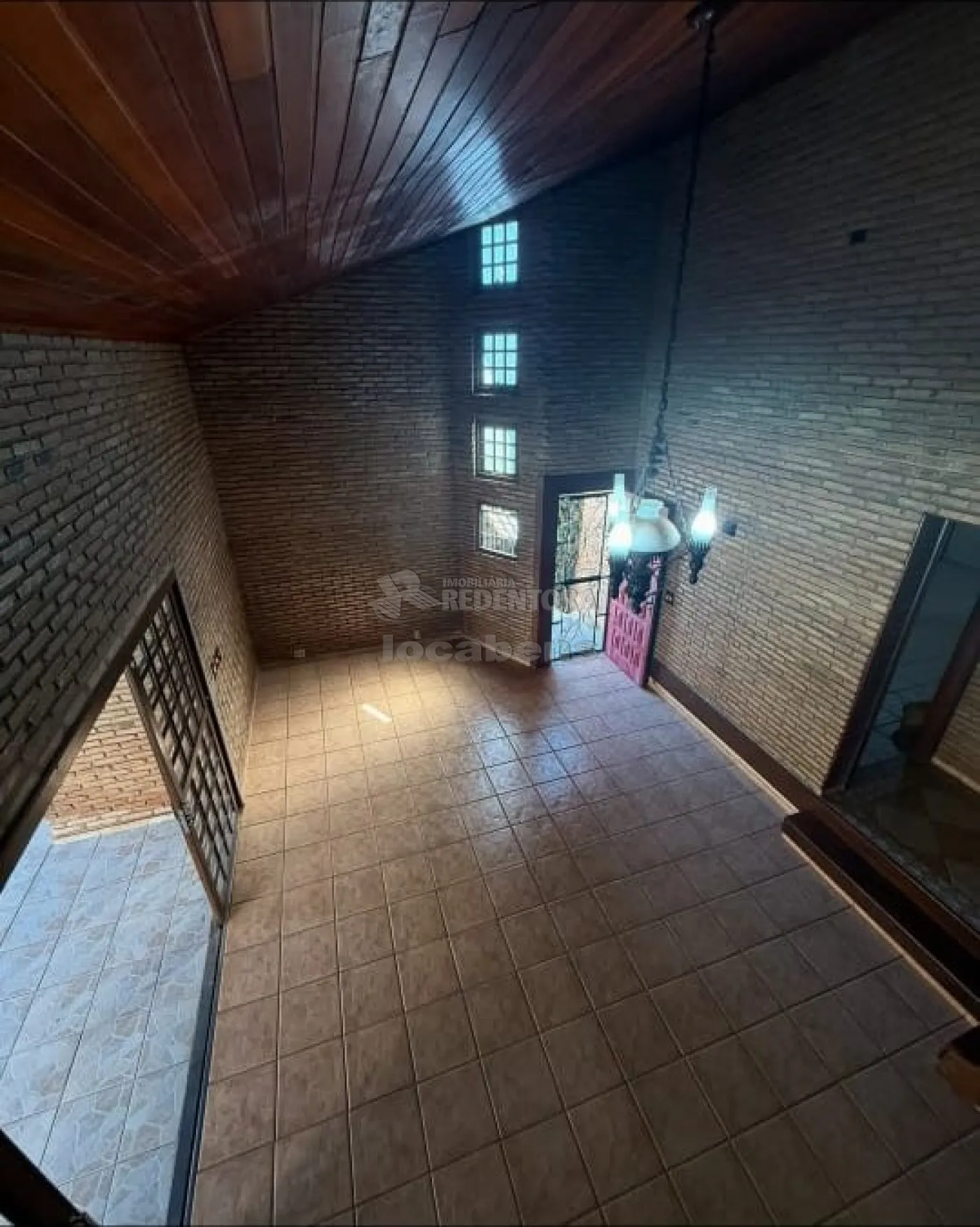 Casa, 3 quartos, 210 m² - Foto 2