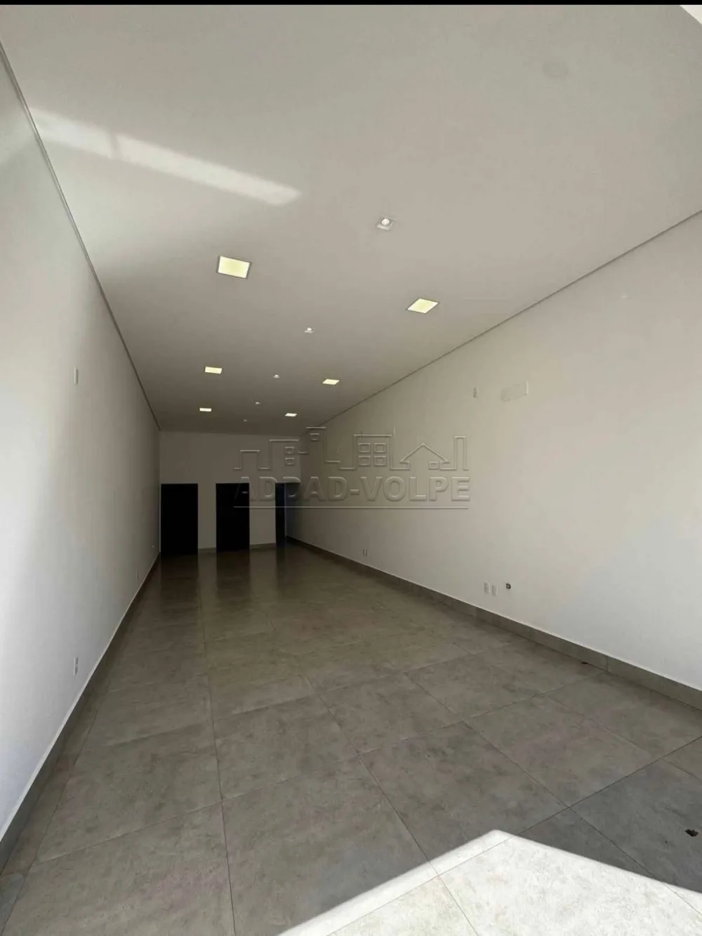 Alugar Comercial / Ponto Comercial em Bauru R$ 2.700,00 - Foto 1