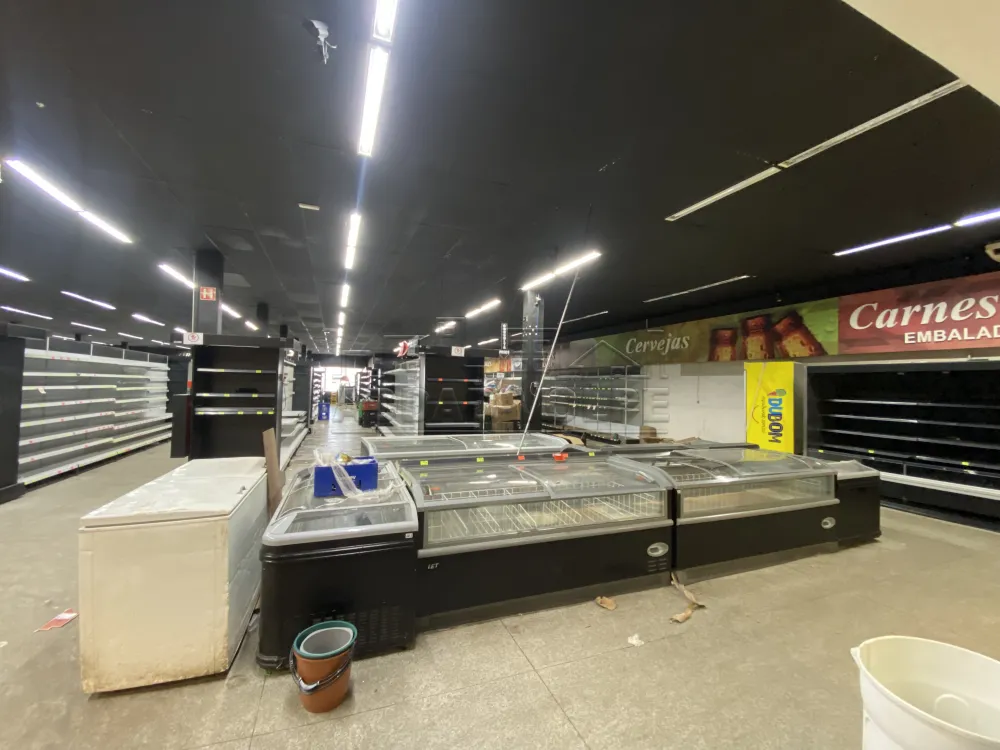 Alugar Comercial / Ponto Comercial em Bauru R$ 25.000,00 - Foto 9