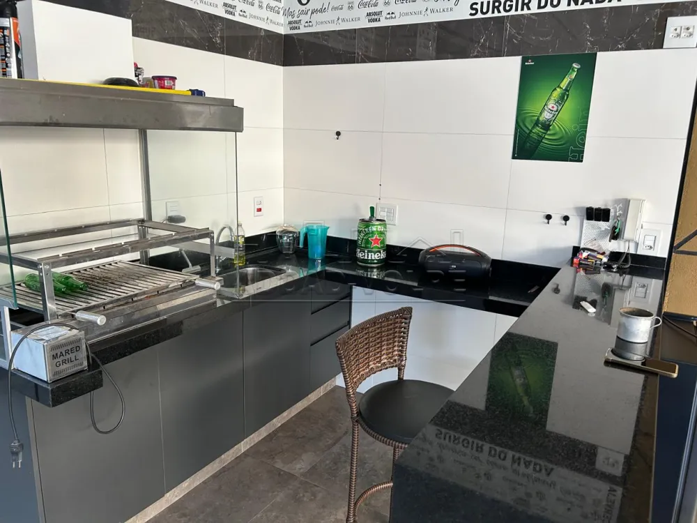 Comprar Casa / Padr&atilde;o em Bauru R$ 650.000,00 - Foto 4