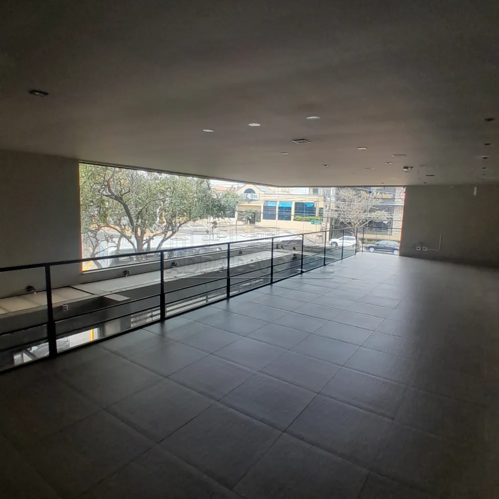 Alugar Comercial / Sal&atilde;o em Bauru R$ 15.000,00 - Foto 8