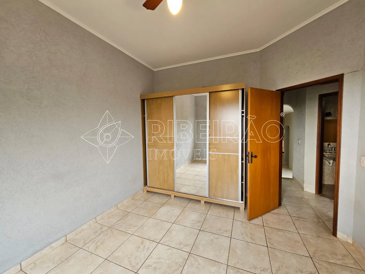 Comprar Casa / Casa em Ribeir&atilde;o Preto R$ 630.000,00 - Foto 5