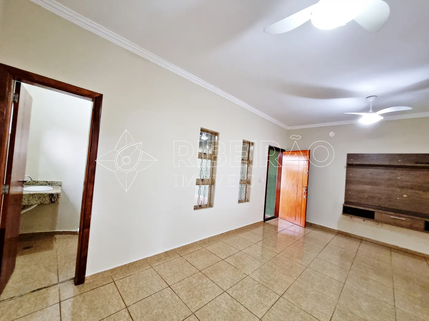 Alugar Casa / Casa em Ribeir&atilde;o Preto R$ 2.200,00 - Foto 17