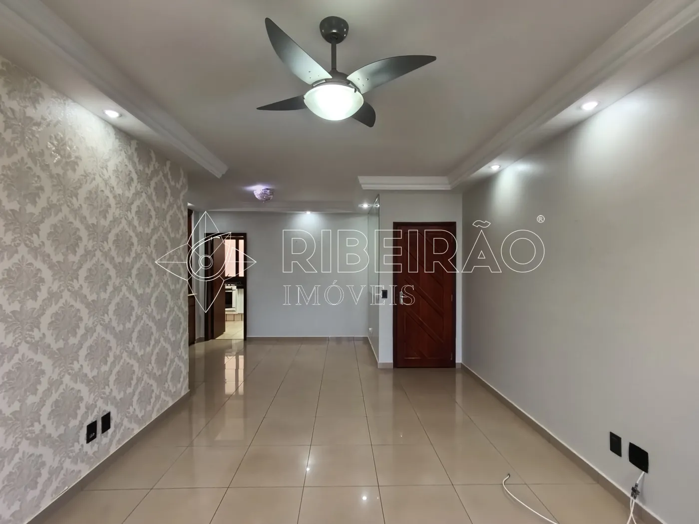 Alugar Apartamento / Padr&atilde;o em Ribeir&atilde;o Preto R$ 3.000,00 - Foto 3