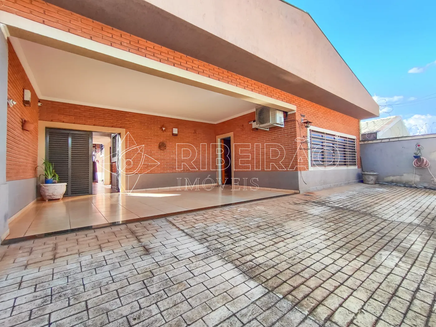 Comprar Casa / Casa em Ribeir&atilde;o Preto R$ 650.000,00 - Foto 1