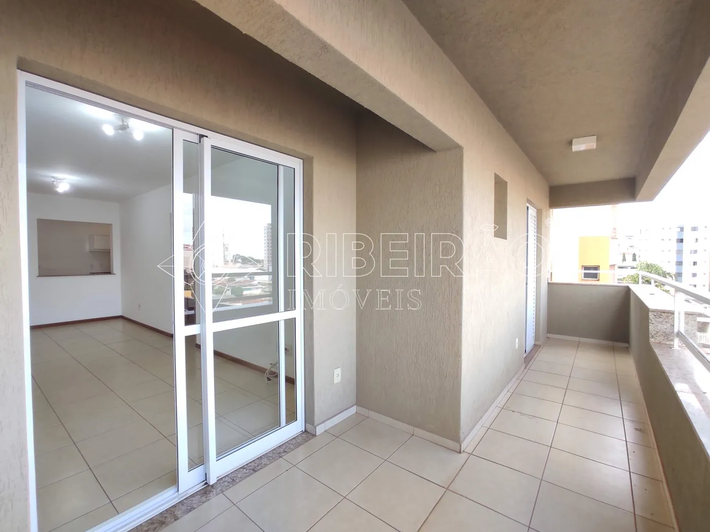 Alugar Apartamento / Padr&atilde;o em Ribeir&atilde;o Preto R$ 2.500,00 - Foto 3