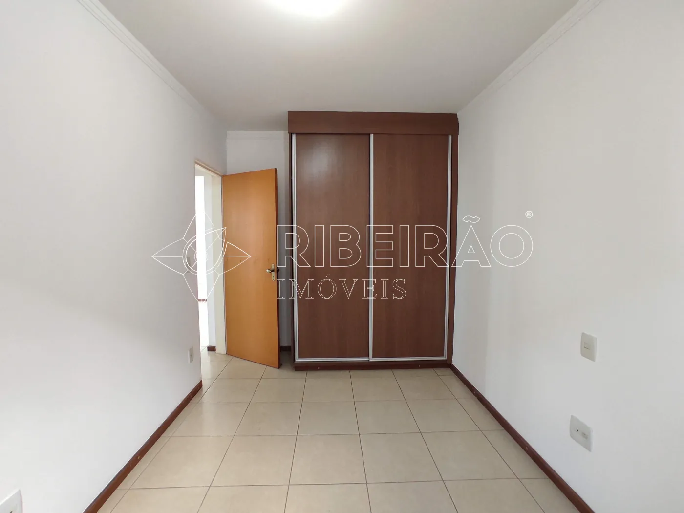 Alugar Apartamento / Padr&atilde;o em Ribeir&atilde;o Preto R$ 2.500,00 - Foto 5