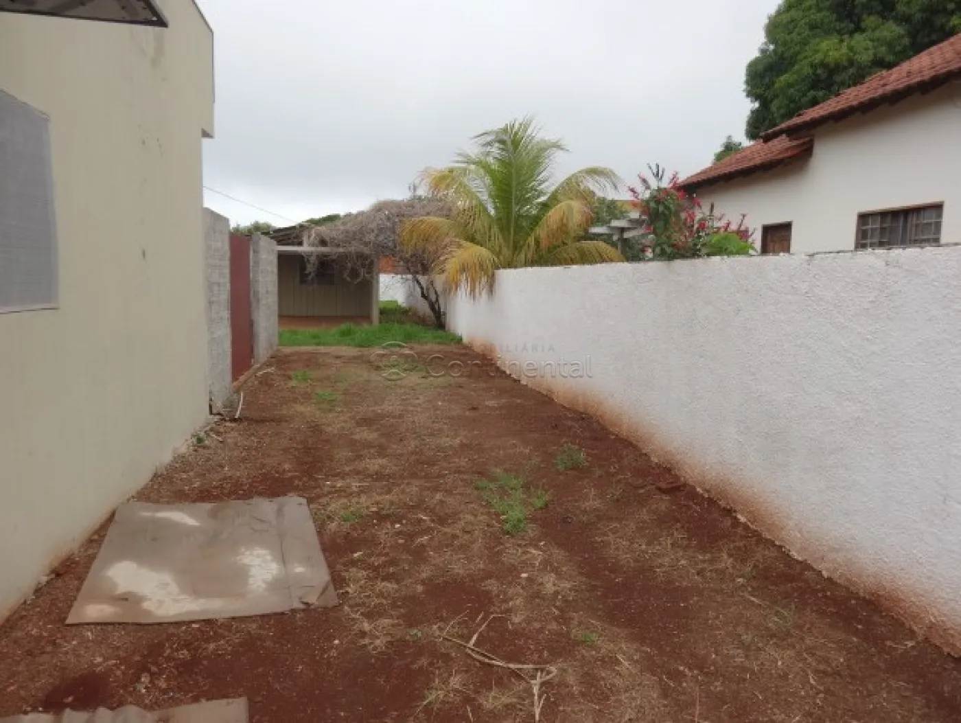 Alugar Casa / Padr&atilde;o em Dourados R$ 900,00 - Foto 2