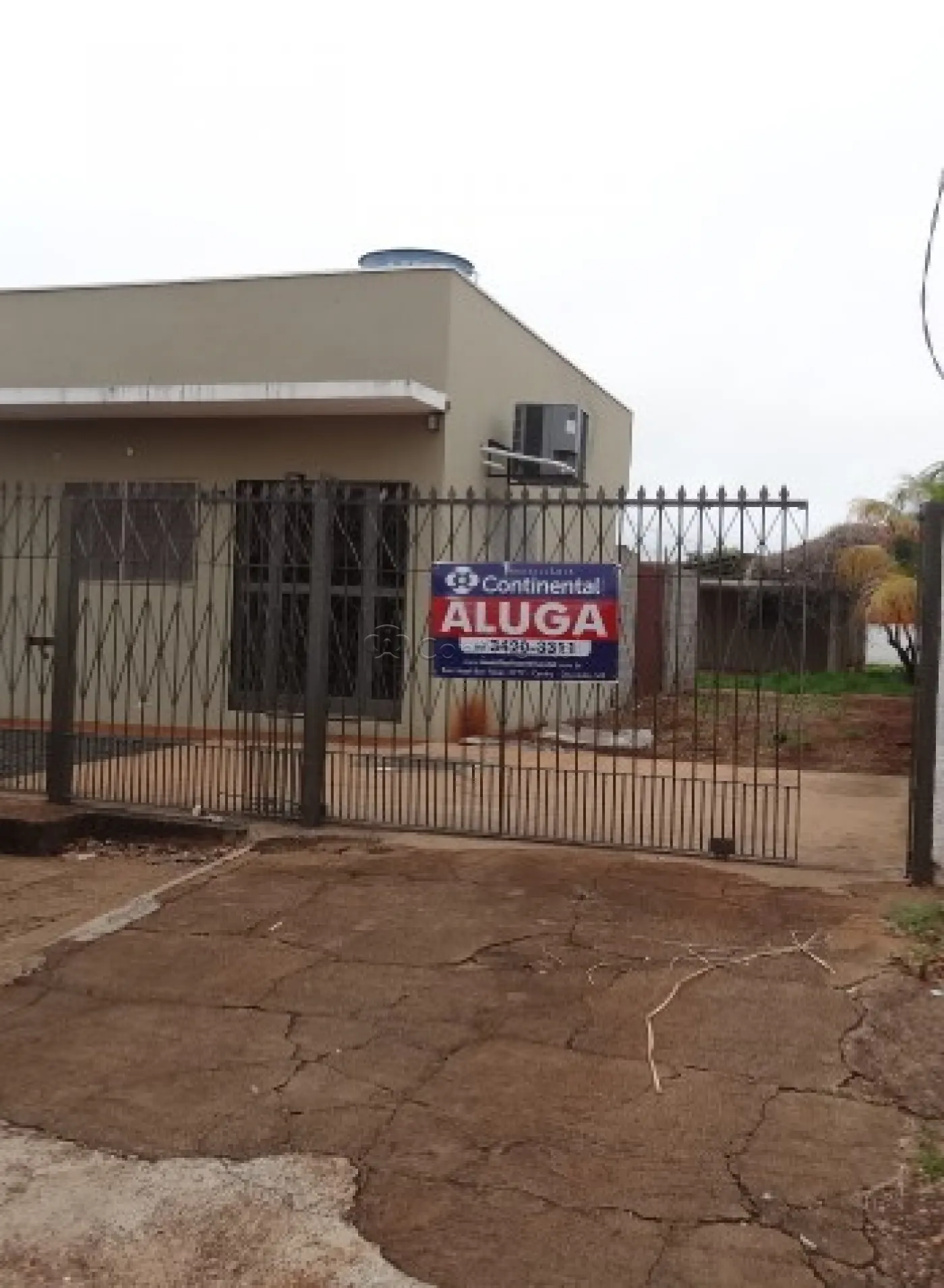 Alugar Casa / Padr&atilde;o em Dourados R$ 900,00 - Foto 1