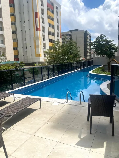 Apartamento com Varanda Vista Mar com 4 Sutes no Edf Paulo Brando Nogueira