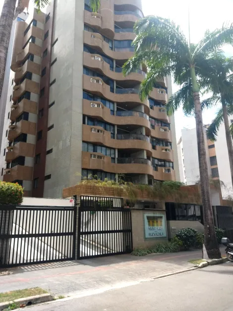 Apartamento com 3 Quartos  venda no Edf Maison Du Rivoli na Ponta Verde