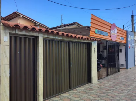 Casa com 4 Quartos e 360m  venda no Trapiche