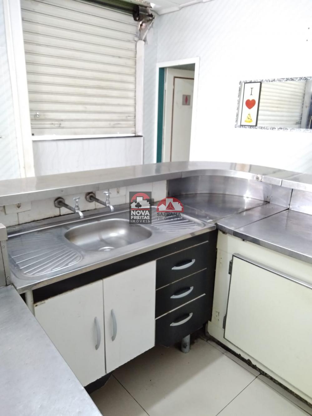 Alugar Comercial / Loja em S&atilde;o Jos&eacute; dos Campos R$ 3.800,00 - Foto 6