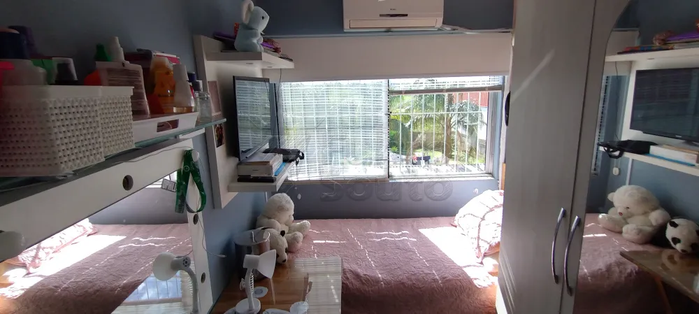 Comprar Apartamento / Padr&atilde;o em Pelotas R$ 200.000,00 - Foto 4