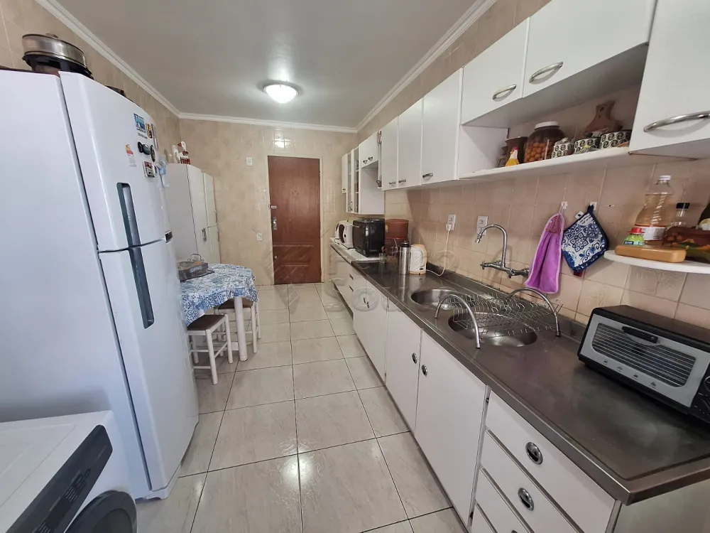 Alugar Apartamento / Padr&atilde;o em Pelotas R$ 1.600,00 - Foto 12