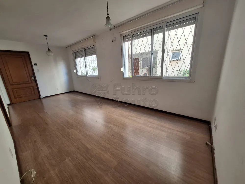 Alugar Apartamento / Padr&atilde;o em Pelotas R$ 600,00 - Foto 1
