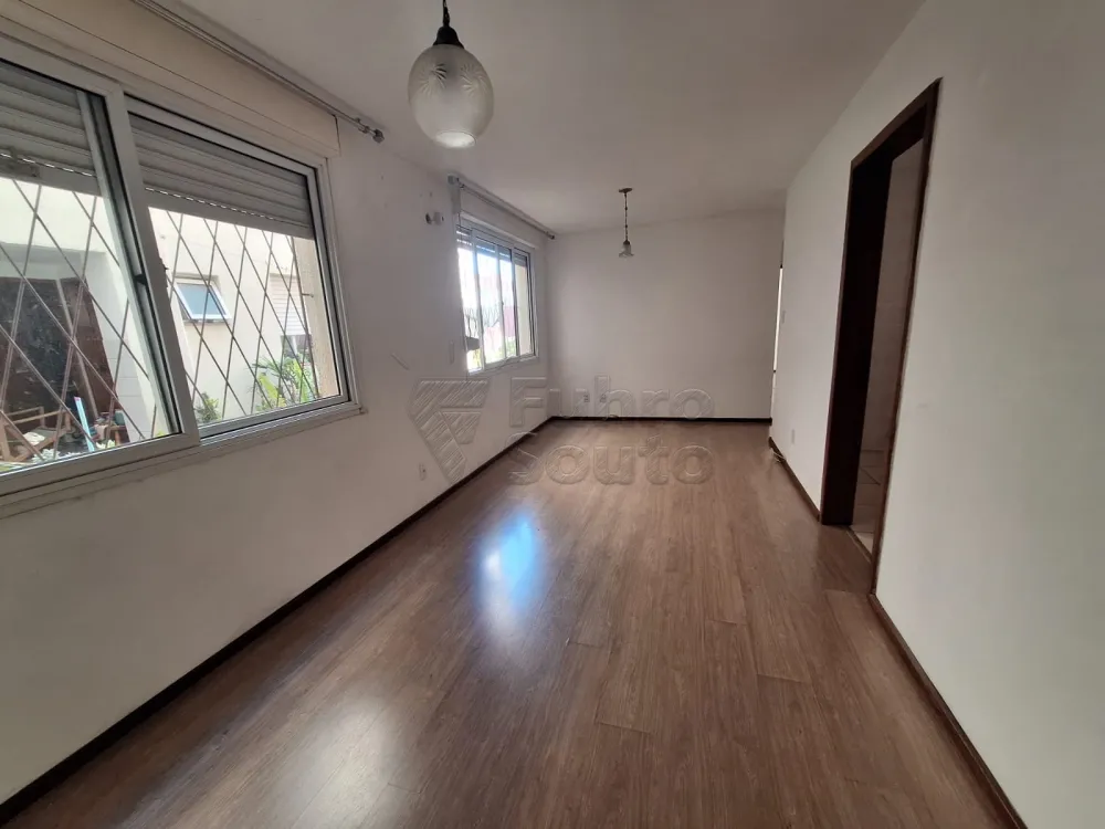 Alugar Apartamento / Padr&atilde;o em Pelotas R$ 600,00 - Foto 2